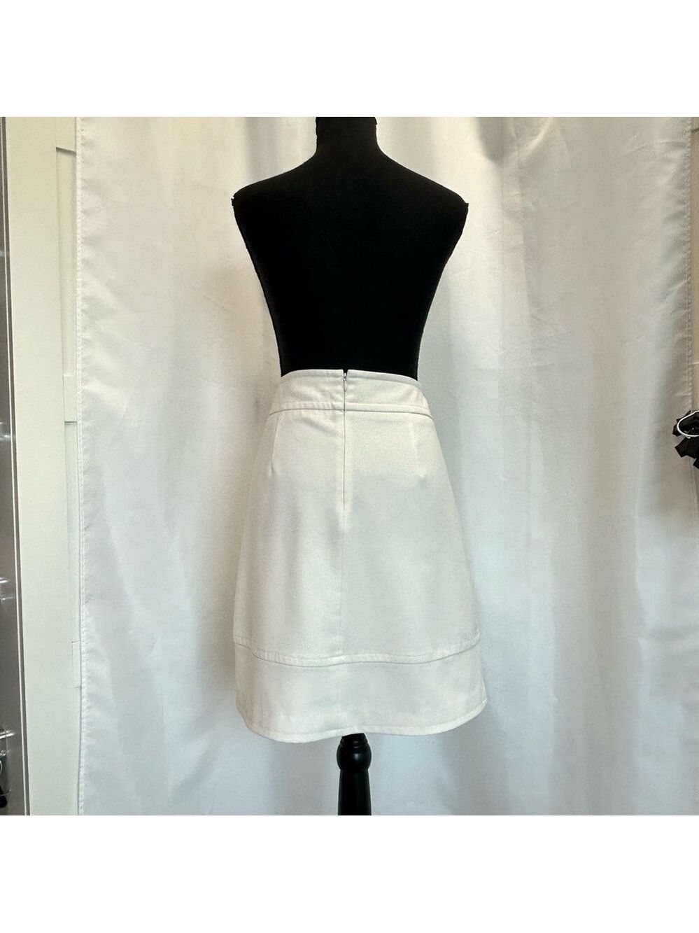 Sandra Angelozzi ivory light cream skirt front pleat Sz 38 - Picture 2 of 12
